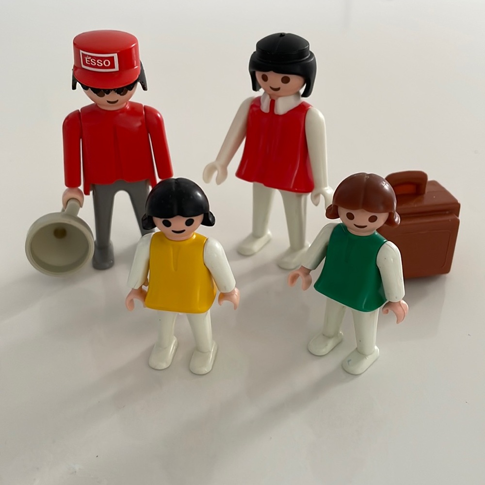 4 x Vintage 1974, 1981, Playmobil Geobra figures